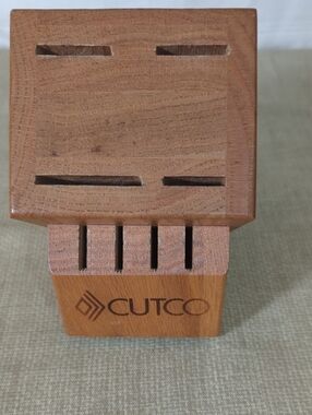 Cutco Studio 4+4 Solid Oak Wood 8-Slot Knife Block Holder